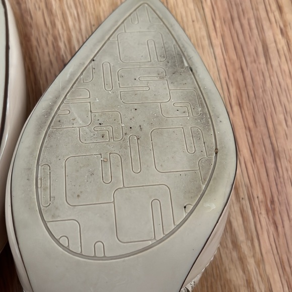 Unisa Block Heal Nude Color Shoe - Picture 5 of 5